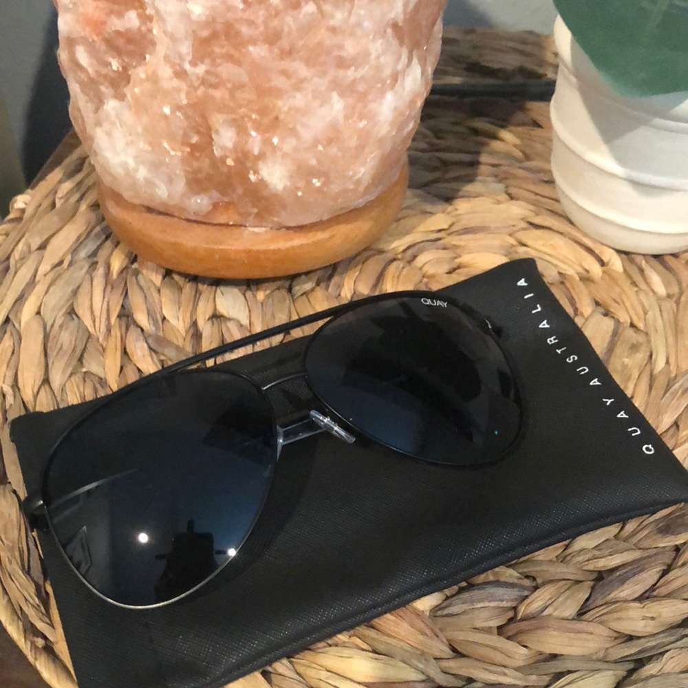 Quay Australia “High Key” Aviators